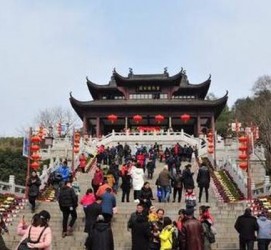 启东湖北旅游攻略(七月湖北旅游攻略)