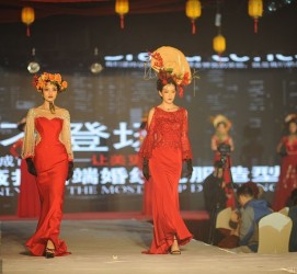 启东烟台兼职模特1010的简单介绍