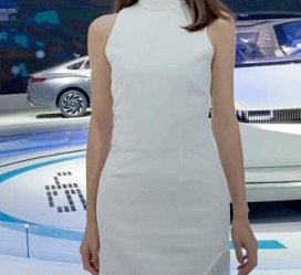 启东梦到本身做兼职模特(梦到本身做兼职模特工做)