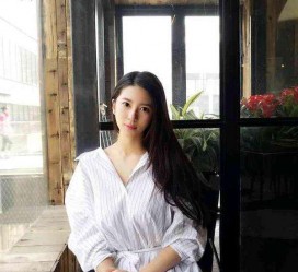 启东女友兼职模特的小说(女友兼职模特的小说保举)