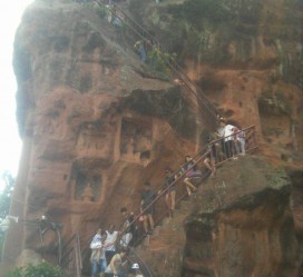 启东乐山旅游攻略(乐山旅游攻略自由行路线推荐)