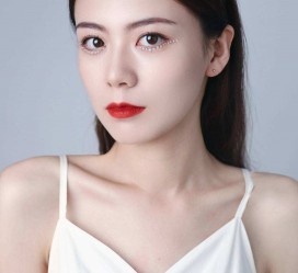 启东兼职模特要打点模卡吗(兼职做模特要交钱拍模卡)