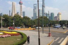 启东上海自助游(上海自助游团购)