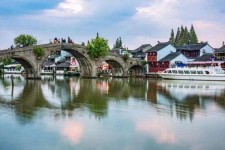启东上海旅游攻略(上海旅游攻略手抄报)