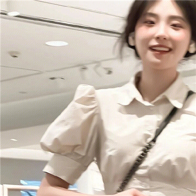 启东高端纯出女孩雇用(高端名媛定造)奢华游艇豪侈生活月入50W