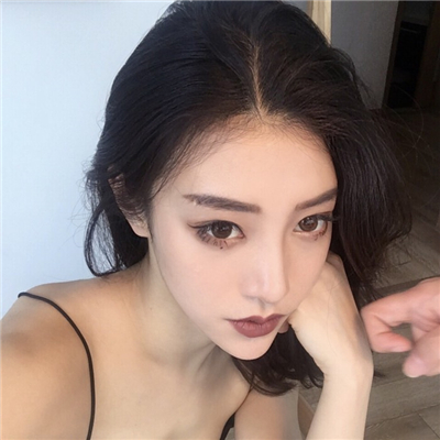 启东伴游女生寒莱的资料
