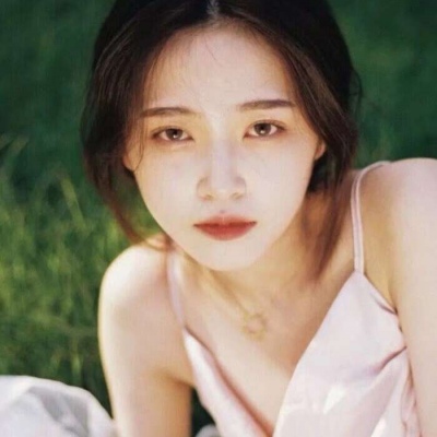 启东伴游女生郑雨萱的资料