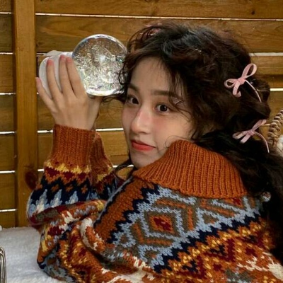 启东伴游女生郑晓涵的资料