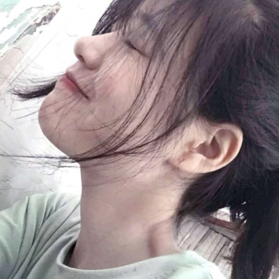 启东伴游女生烟雨蒙蒙的资料