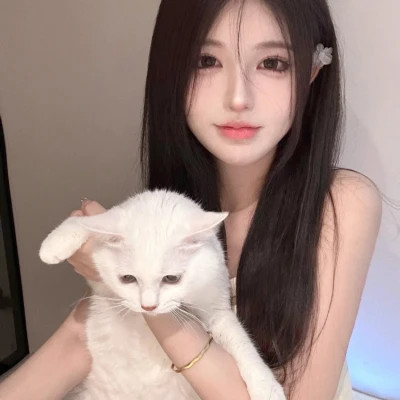 启东伴游女生陈露晞的资料