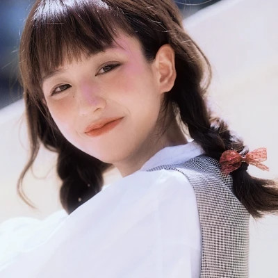 启东伴游女生郑晓晴的资料