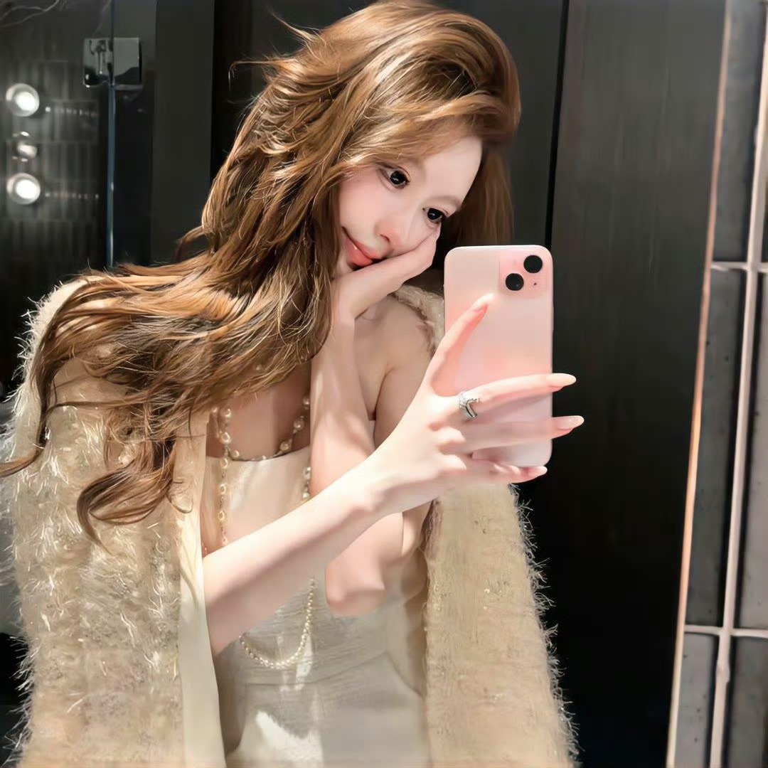 启东伴游女生Mia的资料