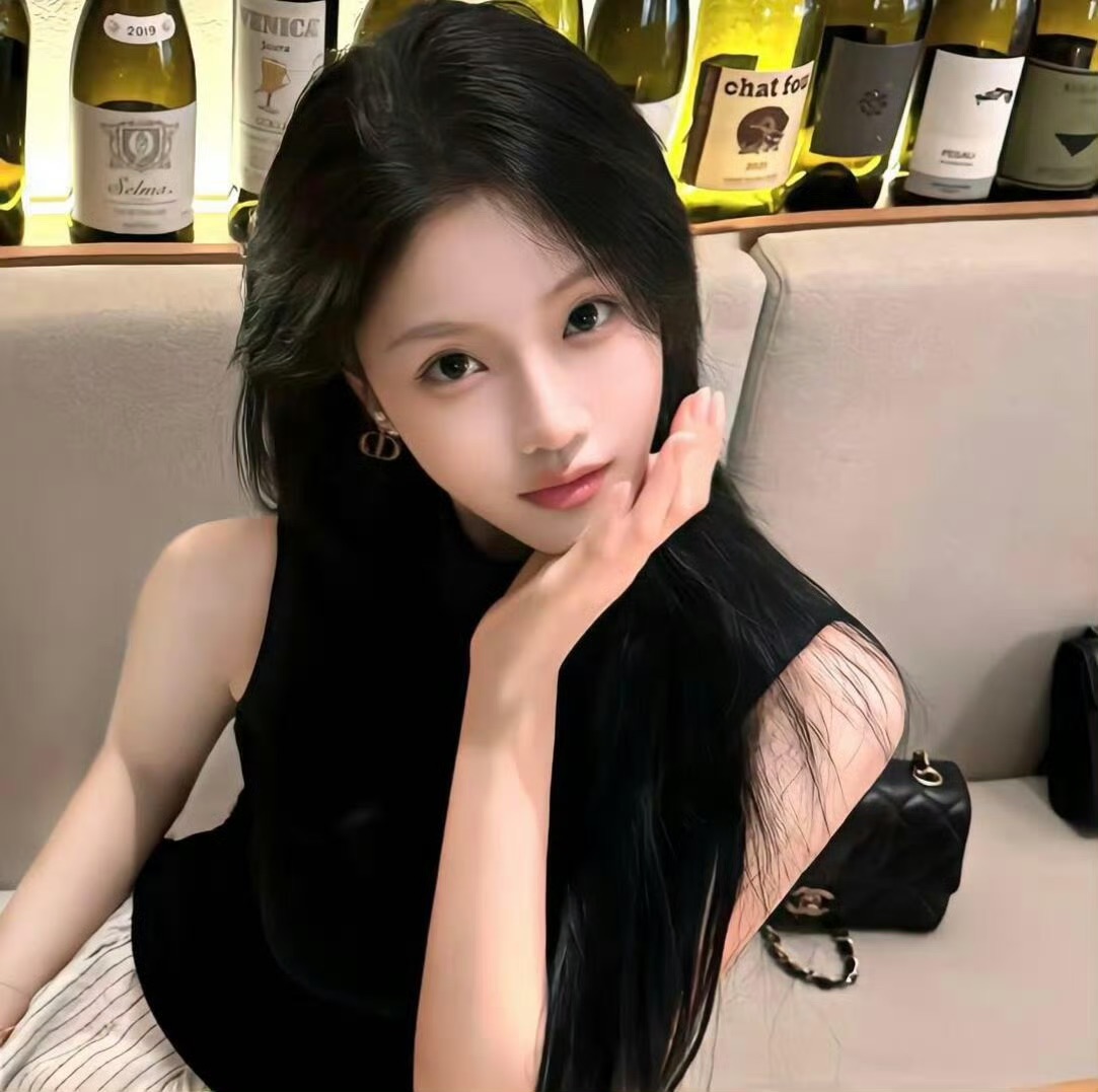 启东伴游女生阚梦蕊的资料