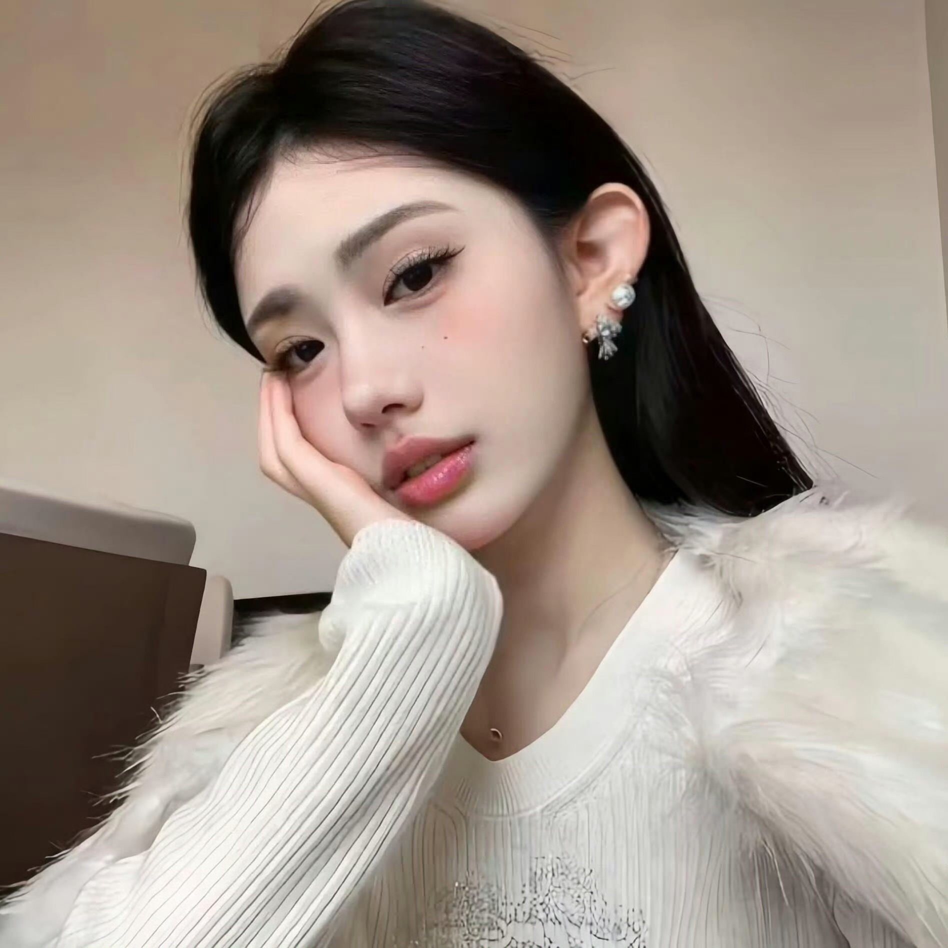 启东伴游女生沈梦蝶的资料