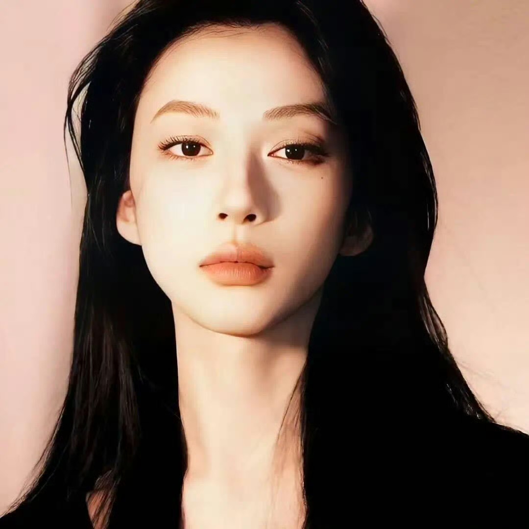 启东伴游女生佘锦的资料