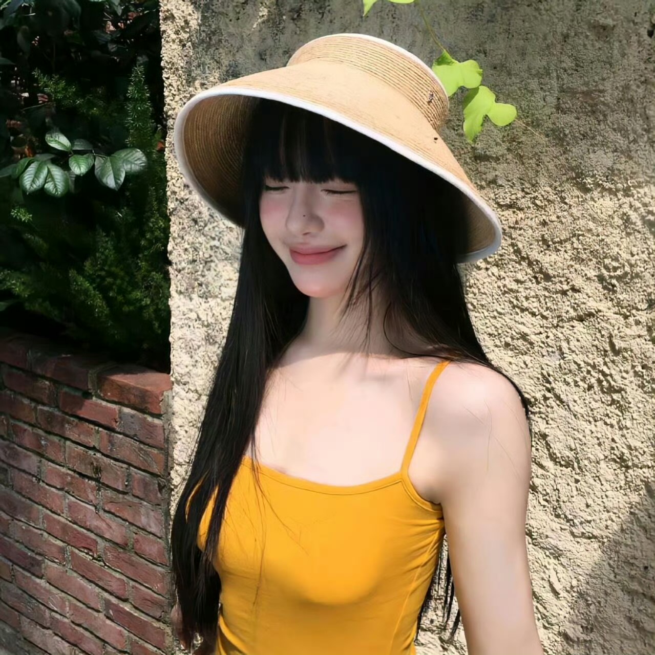 启东伴游女生周丹的资料