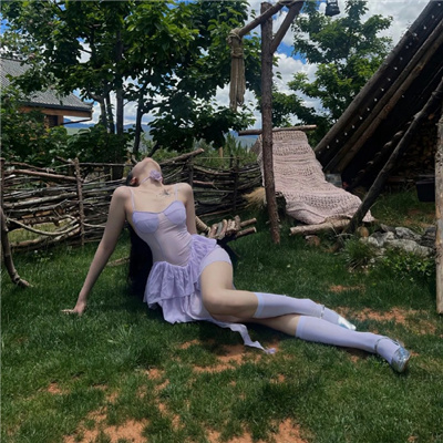 启东伴游女生计玲珑