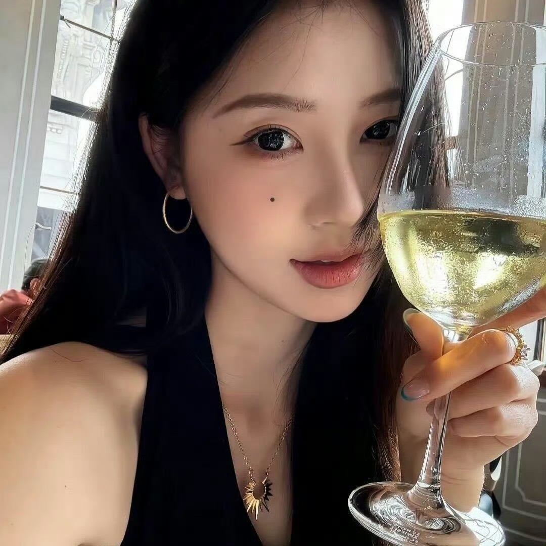 启东伴游女生 | 张诗涵的资料