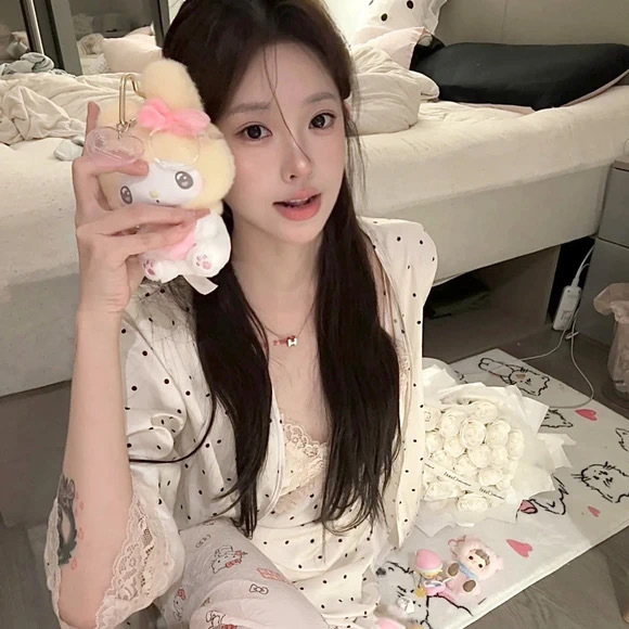 启东伴游女生 | 微微的资料